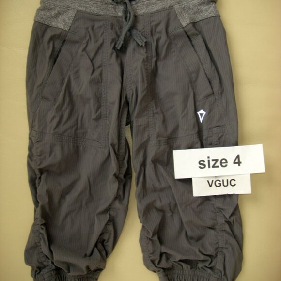 Ivivva Other - Ivivva Girl by Lululemon size 4  Live to Move crops capri unlined grey